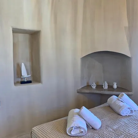 4twaves Pyrgos House -near The Square Platanos *