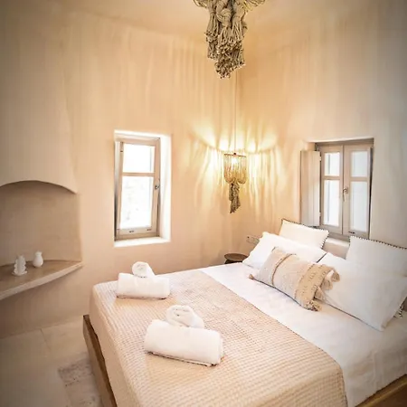 4twaves Pyrgos House -near The Square Platanos Pánormos