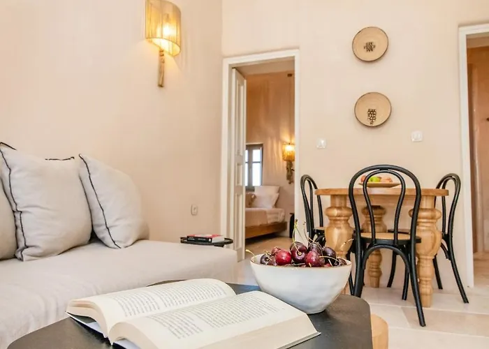 Tatil Evi 4twaves Pyrgos House -near The Square Platanos *