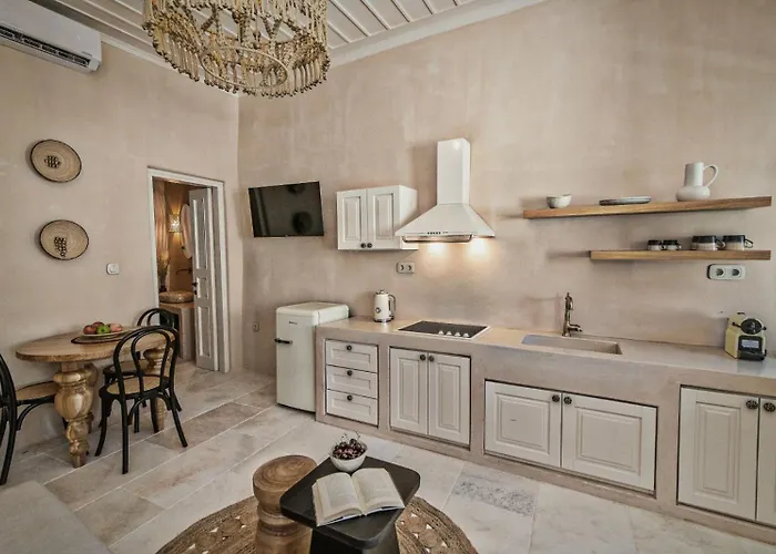 Tatil Evi 4twaves Pyrgos House -near The Square Platanos Pánormos