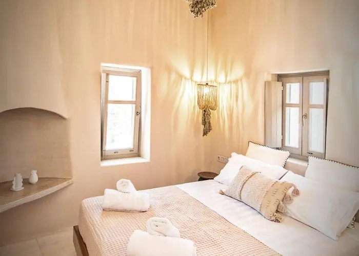 4twaves Pyrgos House -near The Square Platanos Pánormos