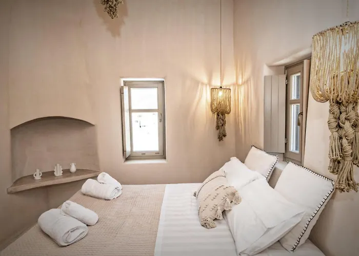 4twaves Pyrgos House -near The Square Platanos Pánormos