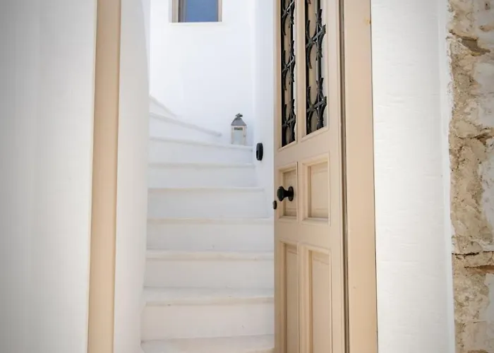 Tatil Evi 4twaves Pyrgos House -near The Square Platanos Pánormos